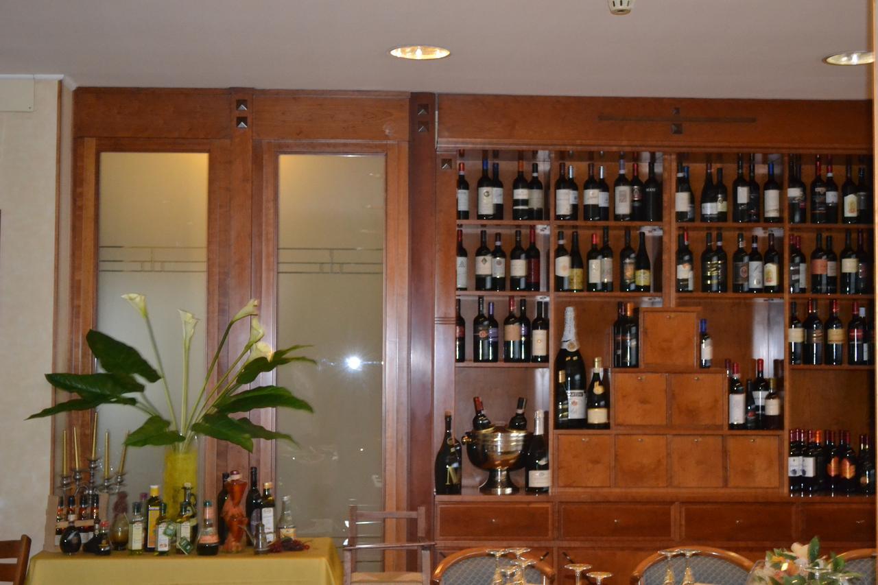 La Villa Dei Gourmets - Struttura Sanificata Foggia Exterior foto